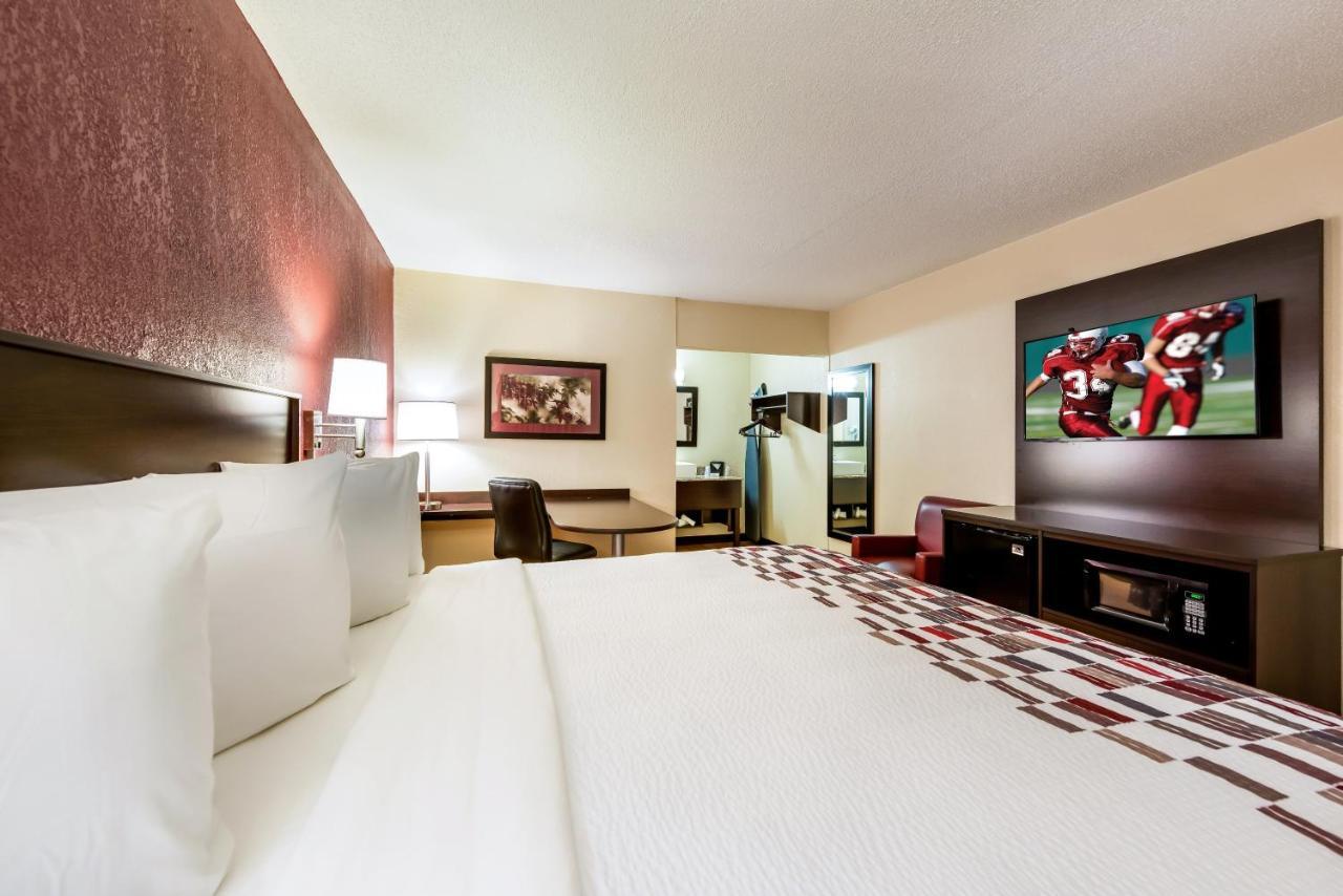 Red Roof Inn Marion, In Экстерьер фото