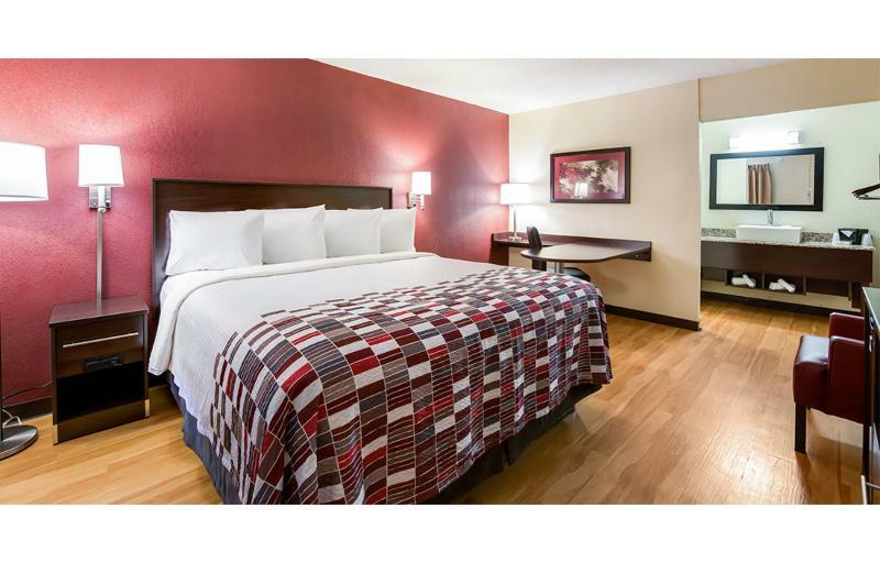 Red Roof Inn Marion, In Экстерьер фото